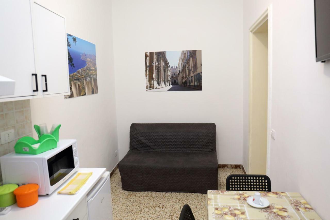 Appartamenti Al Porto Trapani Exterior foto